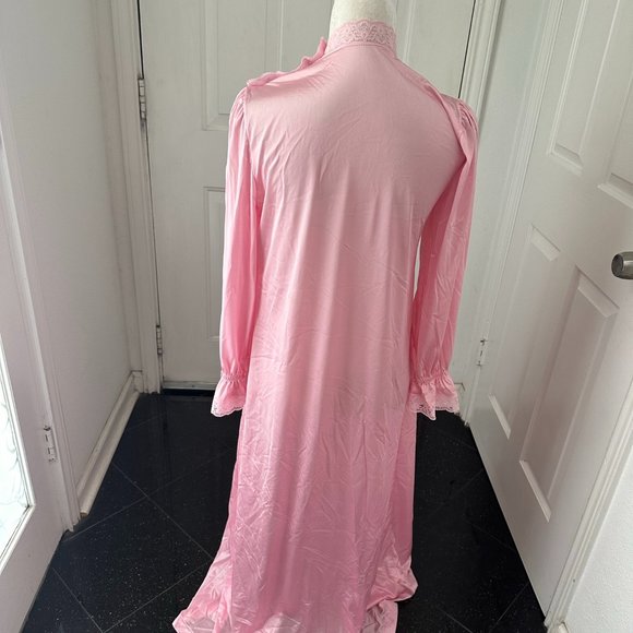 Vintage 60s Gilead Romantic Pink Lace Robe / Negligee Size S - Picture 7 of 12